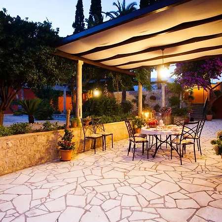 Villa Luxury With A Swimming Pool Cibaca Mlini