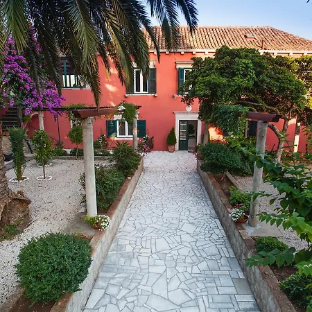 Villa Luxury With A Swimming Pool Cibaca Mlini